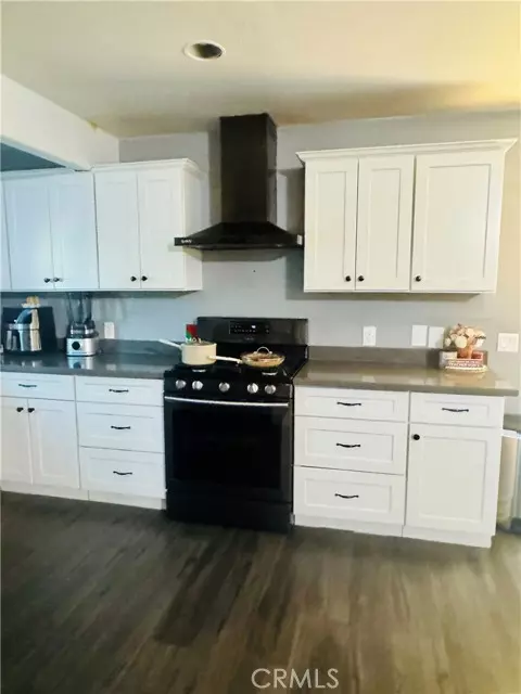 Fallbrook, CA 92028,831 North Orange Avenue