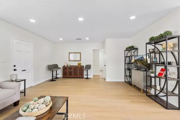 Panorama City, CA 91402,8026 Lemona Avenue