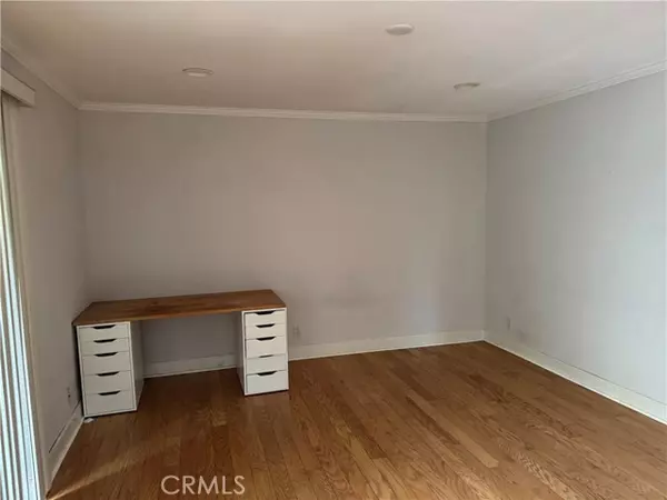 La Jolla, CA 92037,8515 Villa La Jolla Drive