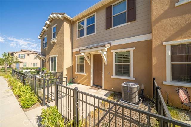 16502 Casa Grande Avenue, Fontana, CA 92336