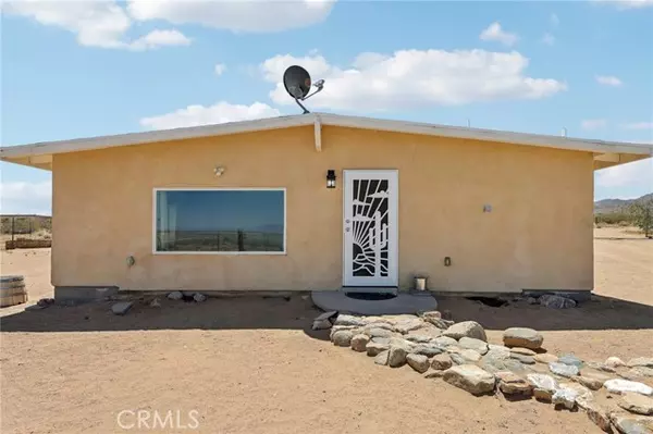 Landers, CA 92285,51474 Mills Road