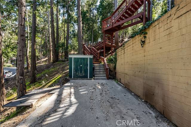 Crestline, CA 92325,24333 Horst Drive