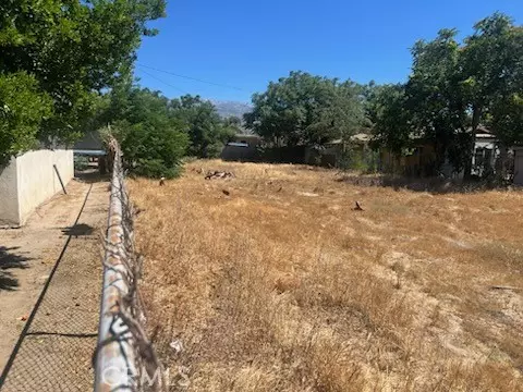 Banning, CA 92220,433 East Livingston