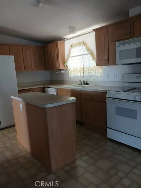 Victorville, CA 92395,13393 Mariposa Rd Spc 251 Road