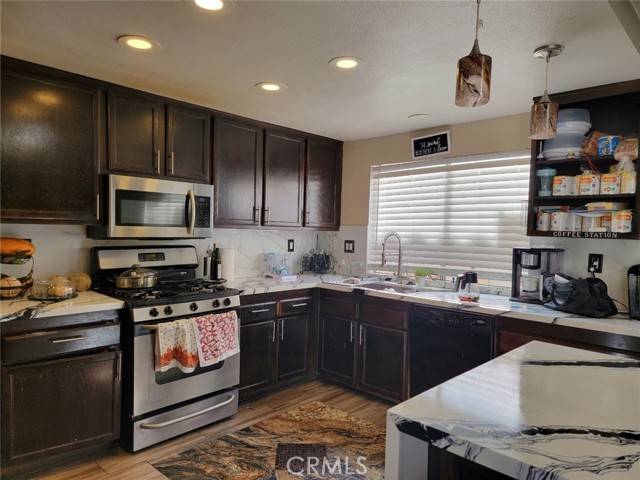Palmdale, CA 93550,36901 33rd East Street