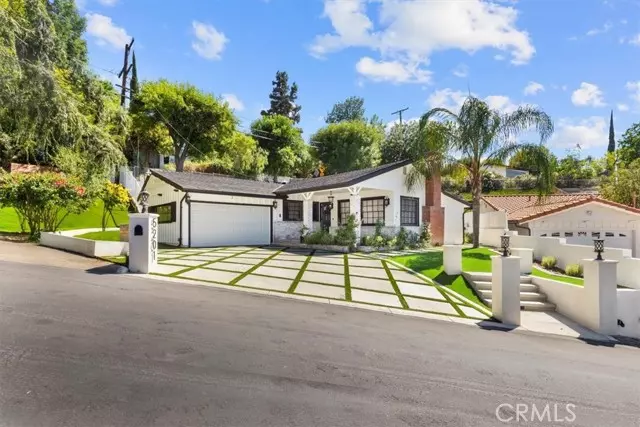 Woodland Hills, CA 91364,5201 Sale Avenue