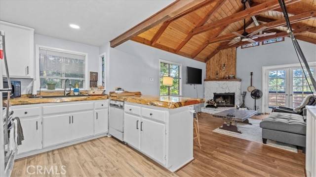 Crestline, CA 92325,23965 Bowl Road