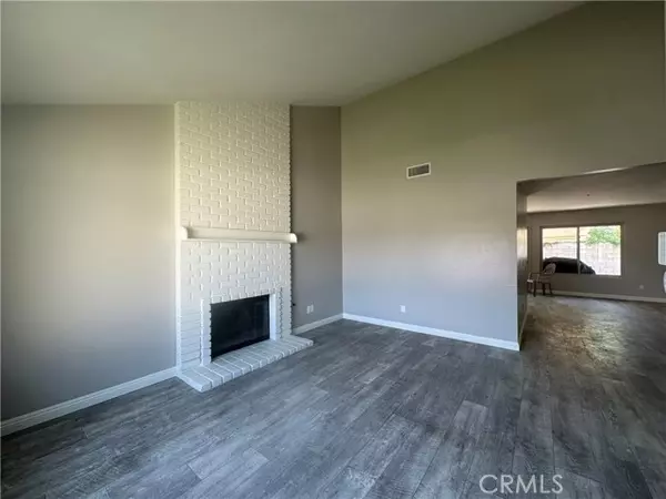 Fontana, CA 92336,17175 Micallef Street
