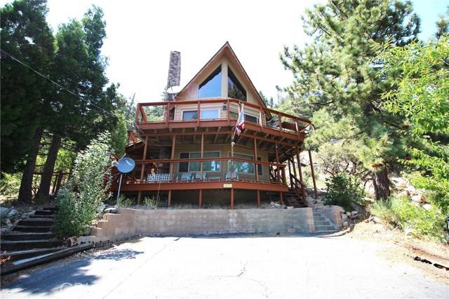 38532 North Shore Drive, Fawnskin, CA 92333