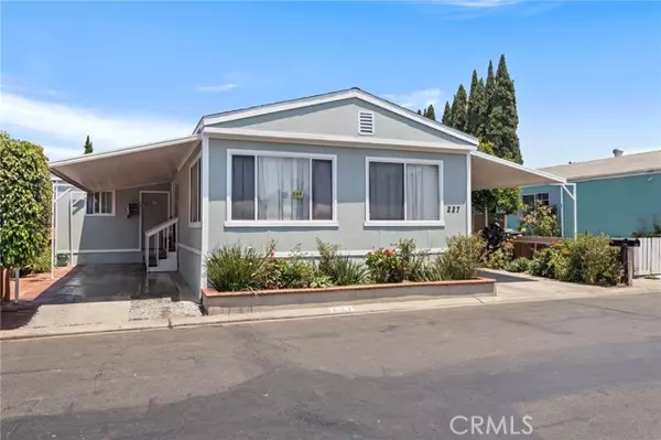 4080 West First St, Santa Ana, CA 92703