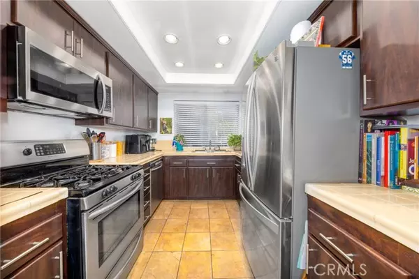 Van Nuys, CA 91406,7301 Balboa Boulevard