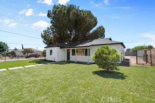 Fontana, CA 92335,8316 Reseda Avenue