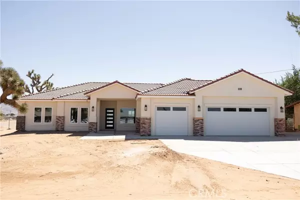 12409 Pawnee Road, Apple Valley, CA 92308