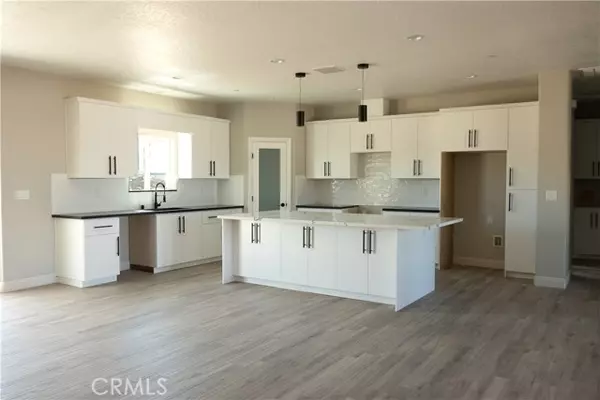 Apple Valley, CA 92308,12409 Pawnee Road