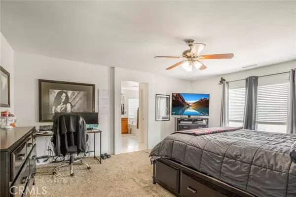 Oak Hills, CA 92344,8247 Cleveland Avenue