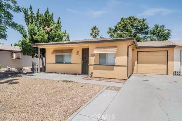 2196 West Oakland Avenue, Hemet, CA 92545