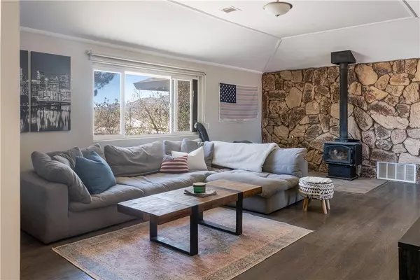 Apple Valley, CA 92308,10691 Joshua Road