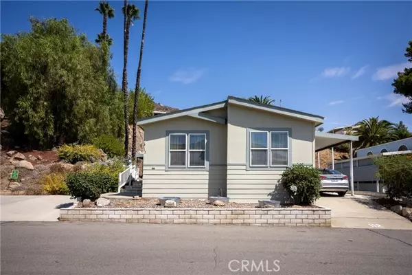 Hemet, CA 92545,32600 OLD HWY 74 SPACE 112