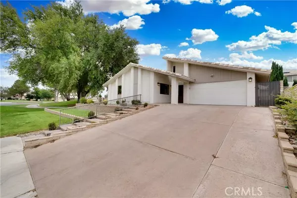 17849 Pebble Beach Drive, Victorville, CA 92395