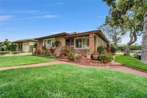 2300 Gale Avenue, Long Beach, CA 90810