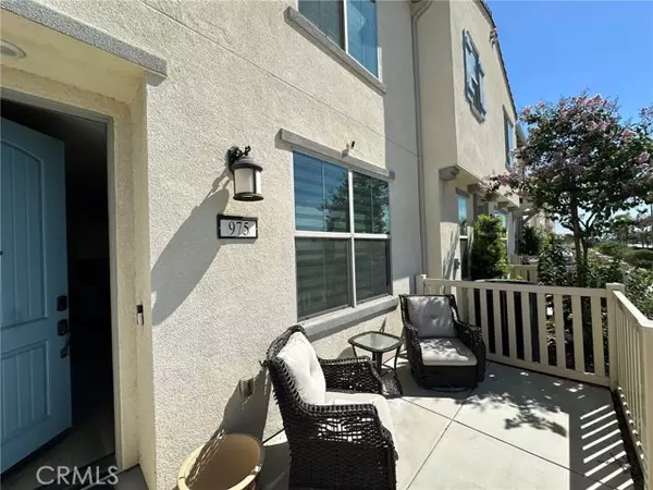 975 West Clover Avenue, Rialto, CA 92376