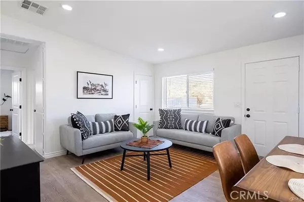 Joshua Tree, CA 92252,61969 Hilltop Drive