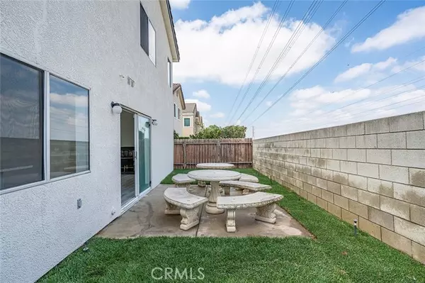 Fontana, CA 92337,16442 Applegate Drive