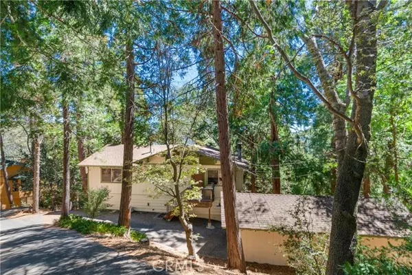 Crestline, CA 92325,24514 Albrun