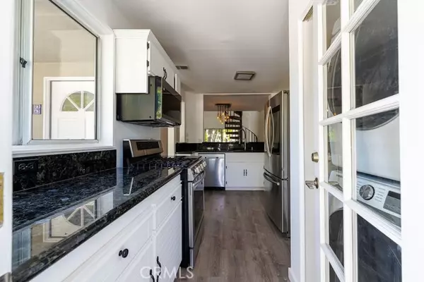 Valencia, CA 91355,26129 Mcbean Pkwy