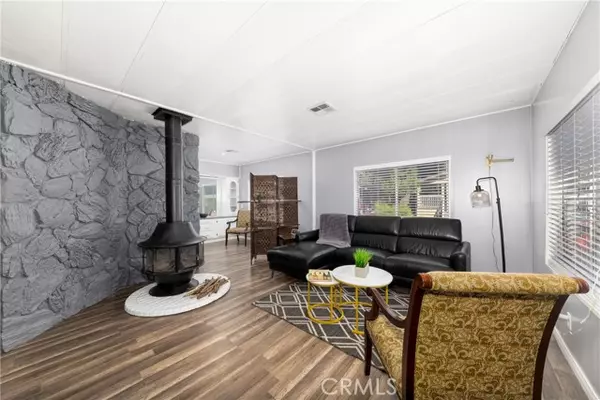 Crestline, CA 92325,22899 Byron Road