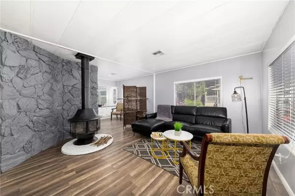 Crestline, CA 92325,22899 Byron Road