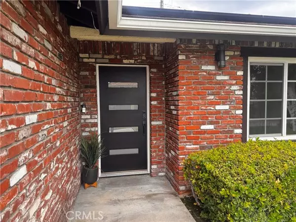 Monrovia, CA 91016,925 Royal Oaks