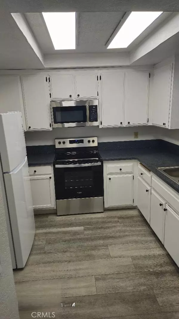 Claremont, CA 91711,517 Wayland Court