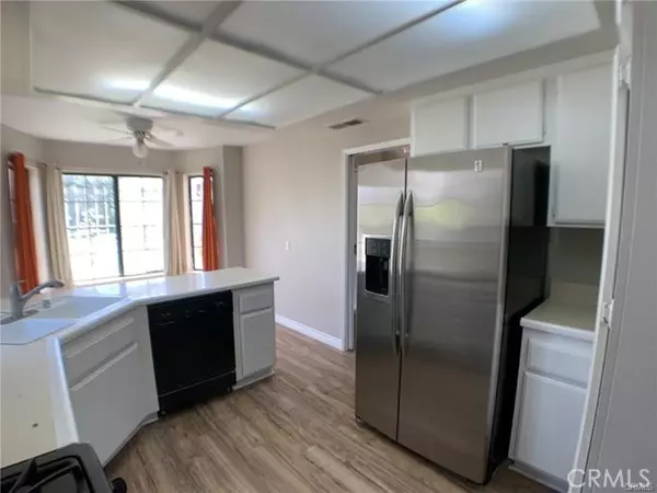 San Bernardino, CA 92407,5294 Sundance