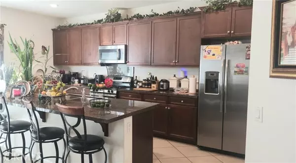 Fontana, CA 92336,15457 Red Pepper Place
