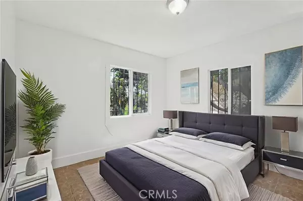 Los Angeles, CA 90003,329 East 68th Street