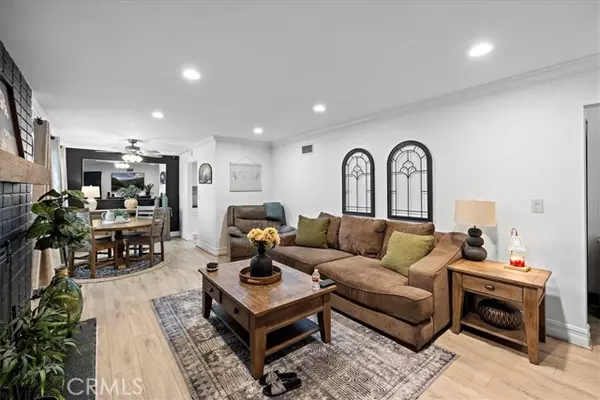 Buena Park, CA 90620,6932 San Joaquin