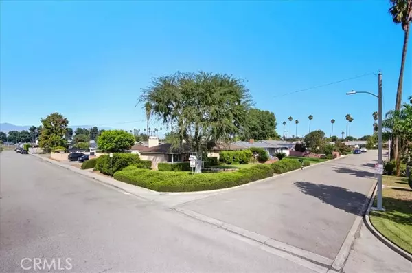 West Covina, CA 91790,1327 East Thelborn