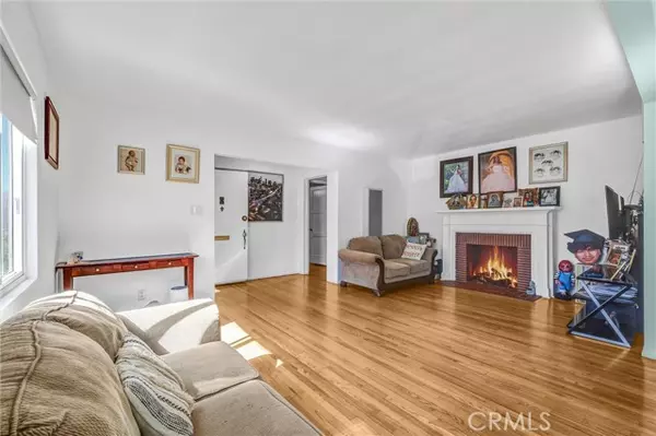 Altadena, CA 91001,749 West Sacramento