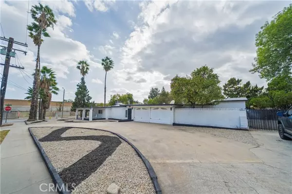 147 East Central, Monrovia, CA 91016