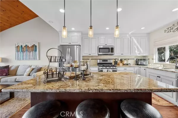 1430 Sequoia, Lake Arrowhead, CA 92352