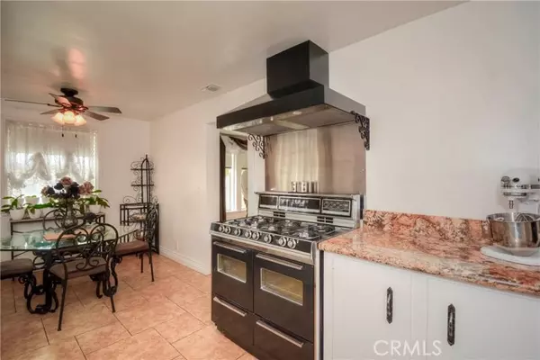 San Bernardino, CA 92407,962 West 41st