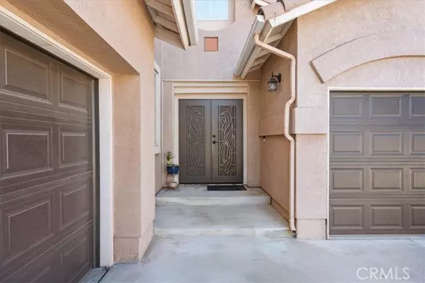 Fontana, CA 92336,5418 Wagon Way