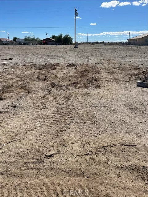 Salton City, CA 92275,0 Penolope