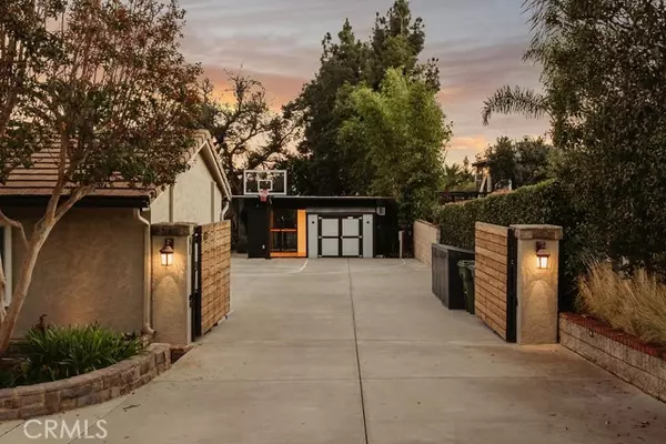 Glendora, CA 91741,19022 West Leadora Avenue
