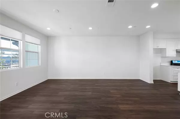 Buena Park, CA 90621,8887 Orangethorpe