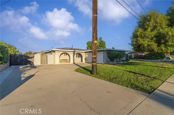 Fontana, CA 92335,9646 Palmetto Avenue