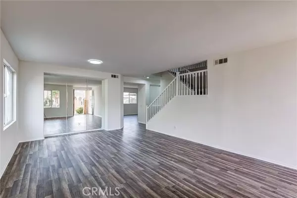 Lancaster, CA 93535,44256 Sunmist