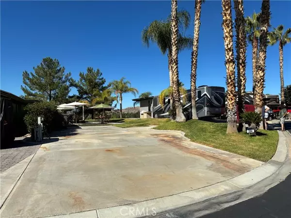 Aguanga, CA 92536,45525 Highway 79 Site 294