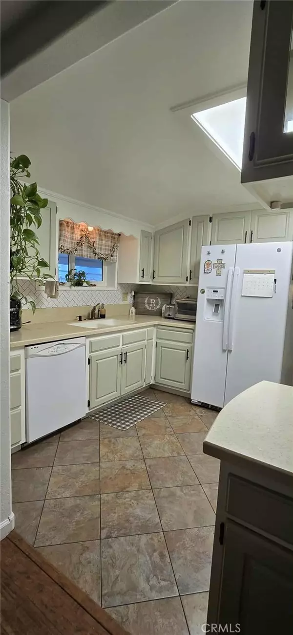 Redlands, CA 92374,1221 Webster Street